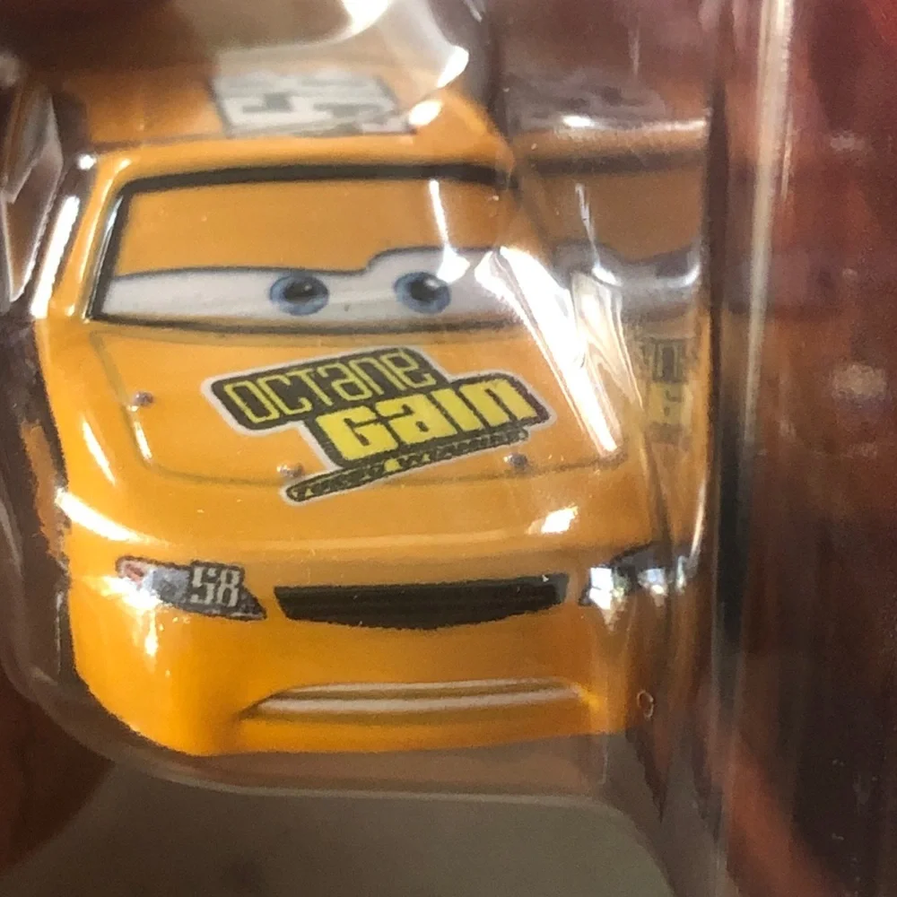 Mattel Disney Pixar Cars Yellow Billy Oilchanger Die-Cast Car